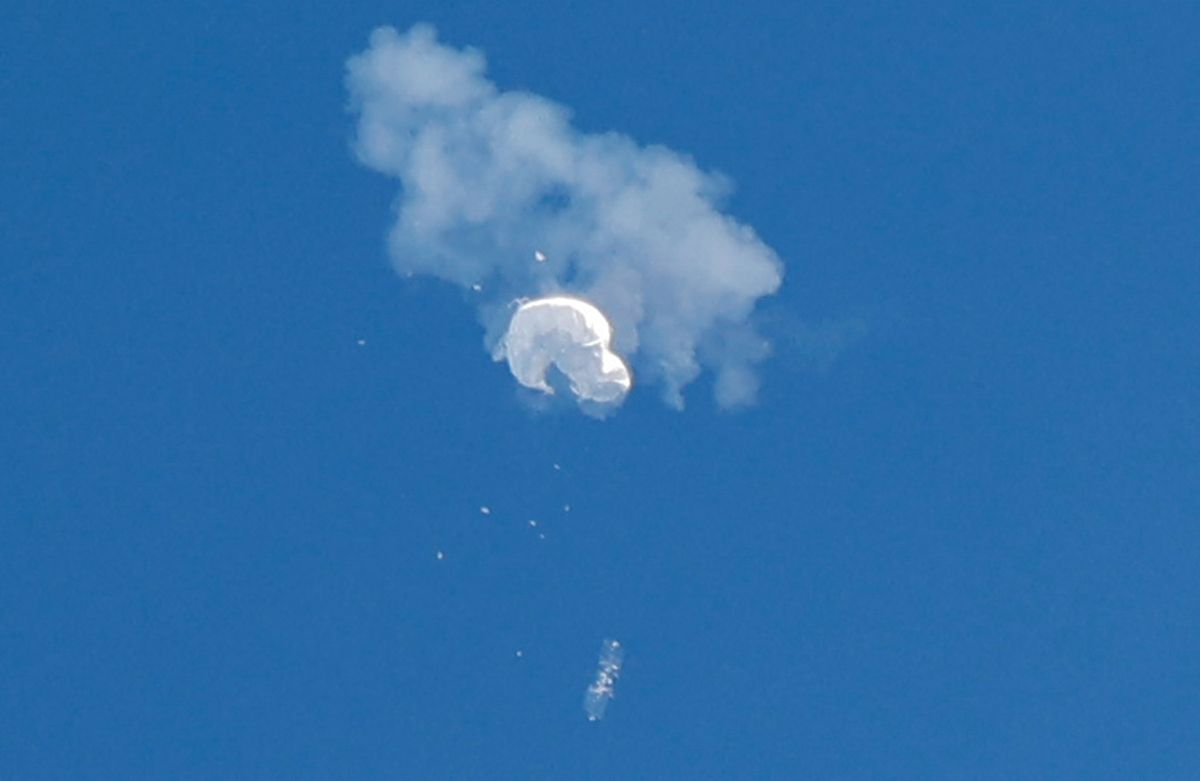 Us military reveals size of chinese spy balloon possible explosives