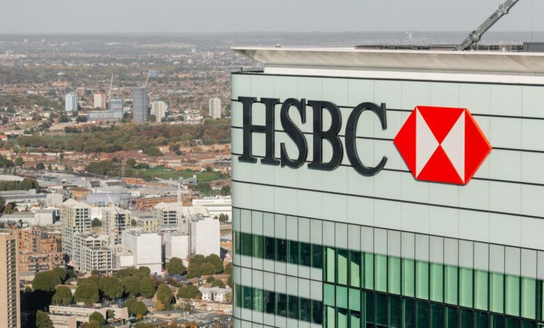 Hsbc buys silicon valley banks uk subsidiary for 1 pound