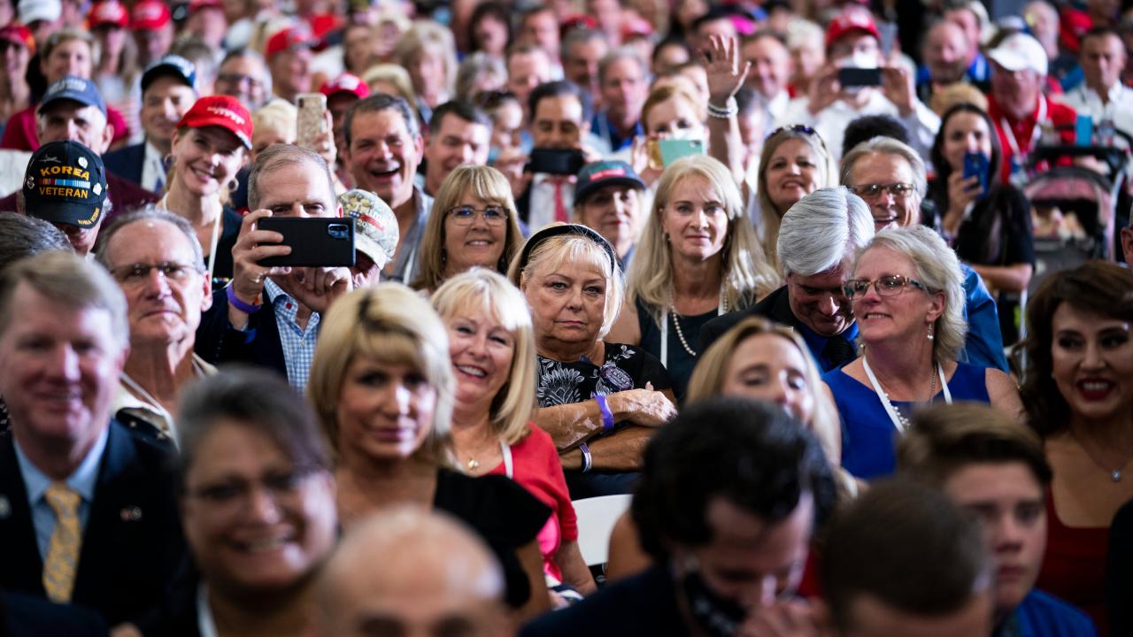 Trump rally draws tens of thousands in blue state new jersey