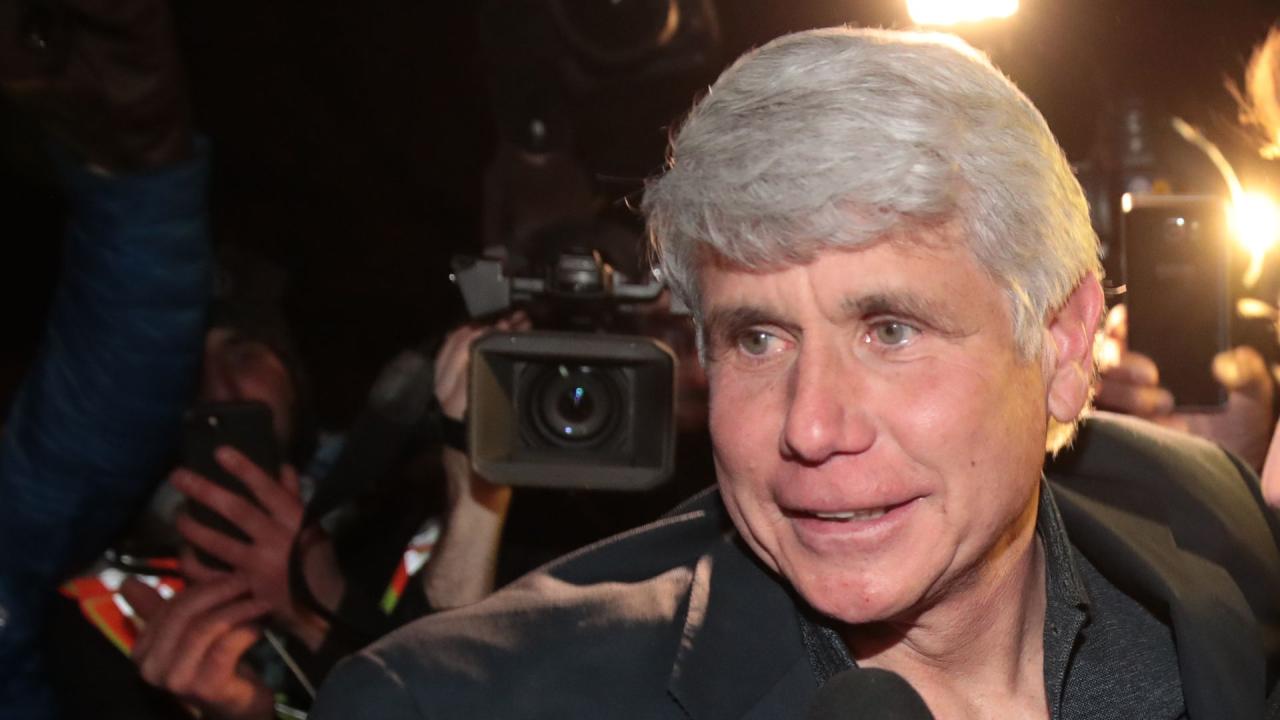 Felons convicted plea sentence commuted clemency blagojevich