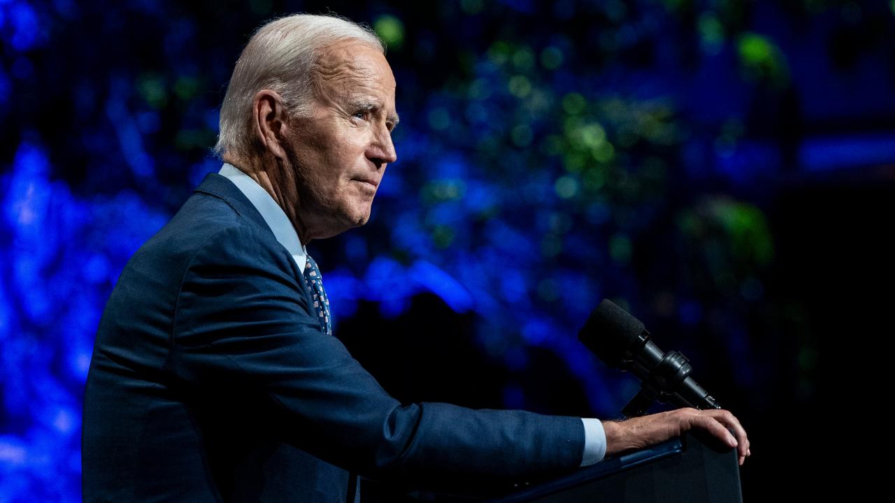 Biden proposes plan to reform supreme court