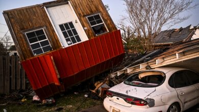 Tornadoes kill at least 26 in mississippi