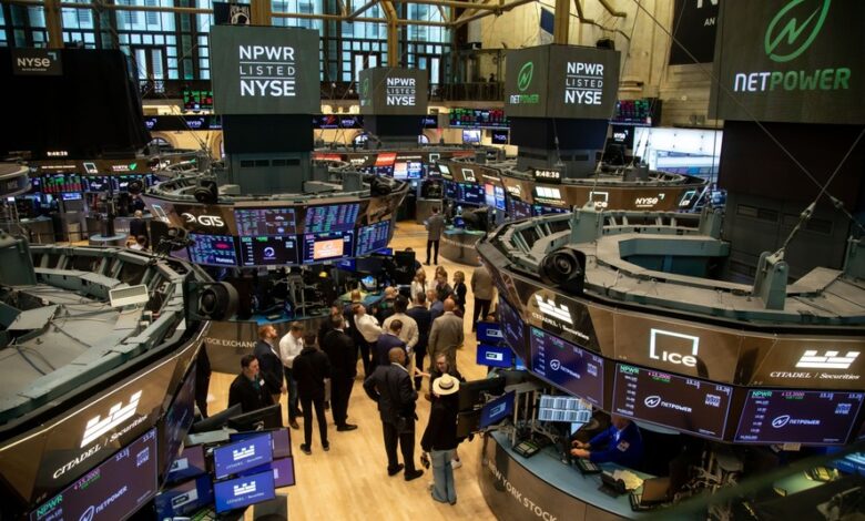 Wall street muted at open as investors await inflation data