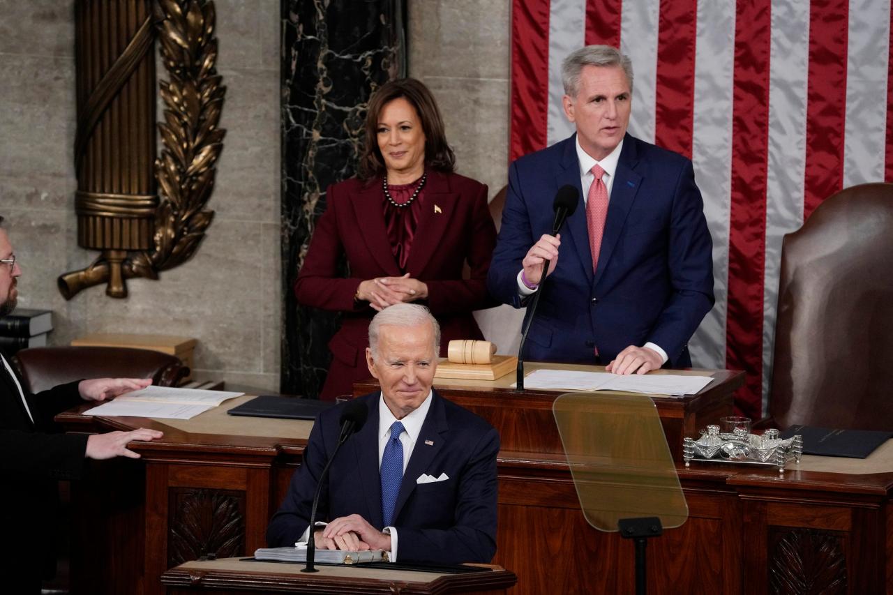 Biden chastises republicans in state of the union prompting boos heckling