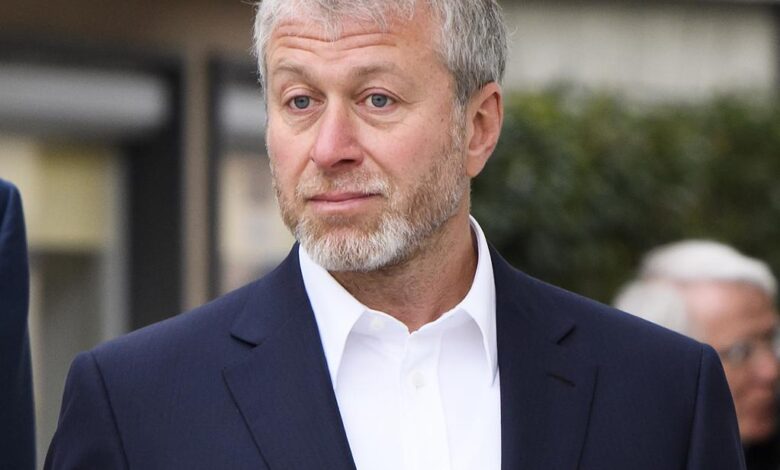 Russian billionaire roman abramovich 6 others hit with asset freezes travel bans