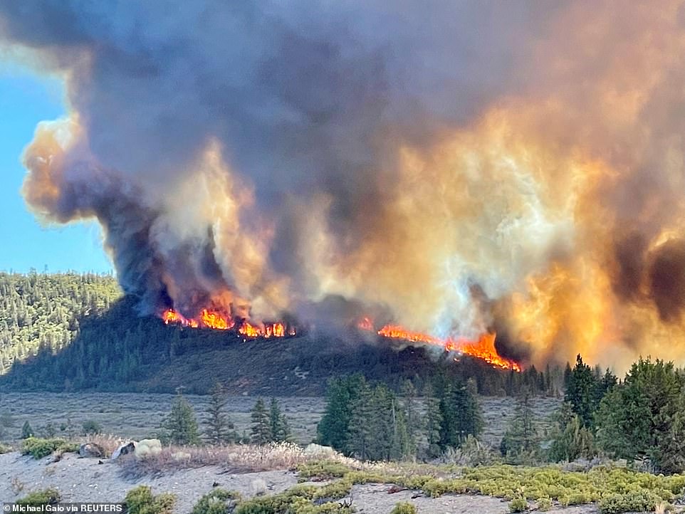 2 dead thousands without power in california after storm forces evacuations