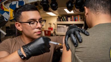 Us navy lifts covid 19 vaccine mandate for sailor deployment