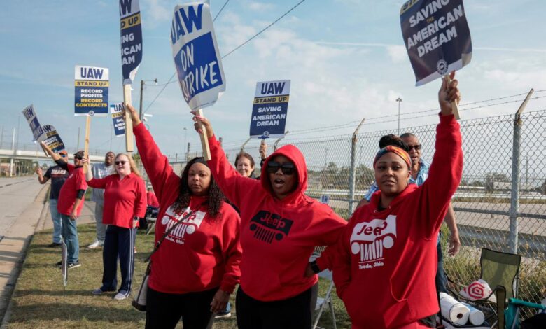 Strike uaw ratify