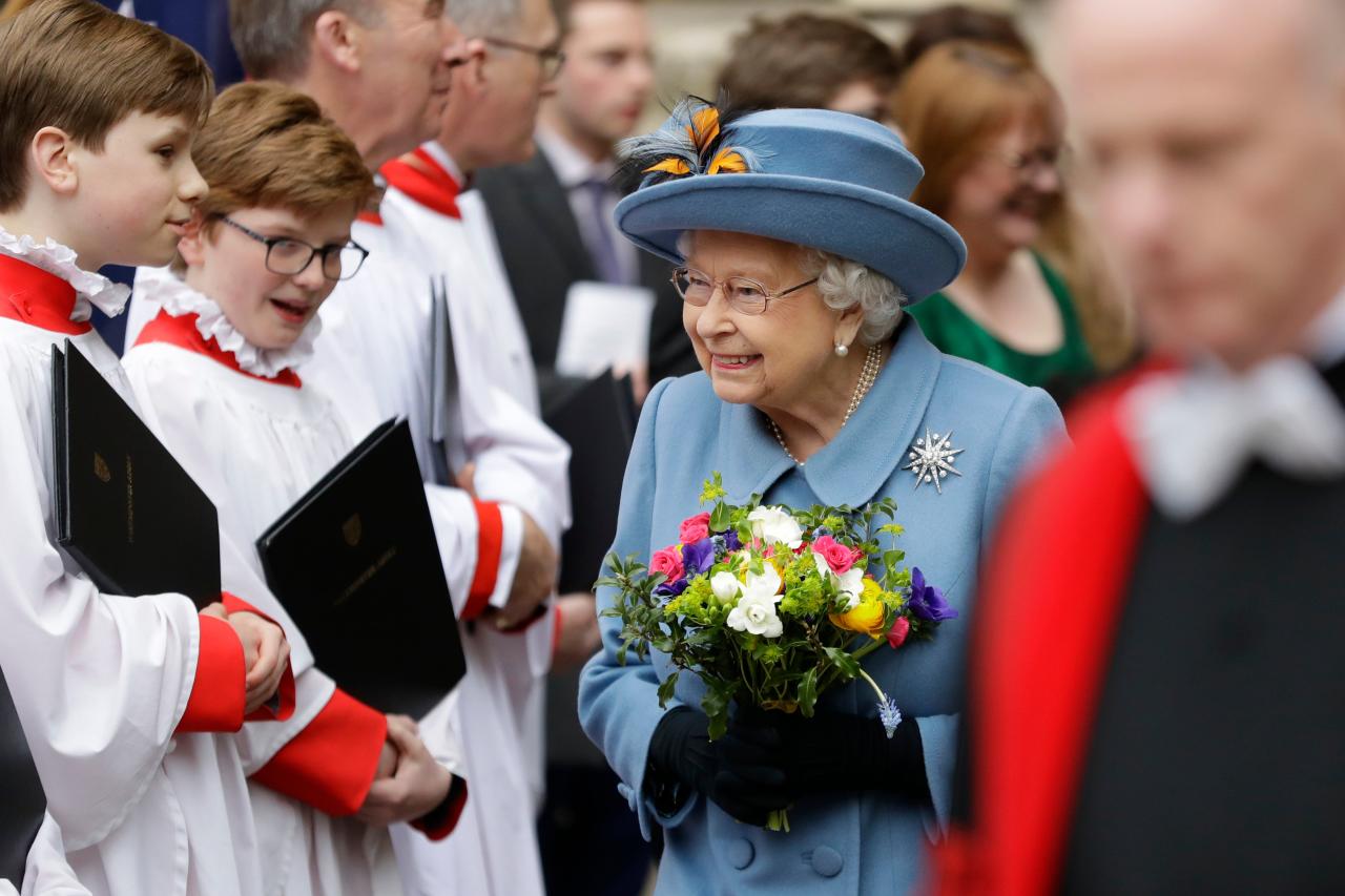 Queen elizabeth addresses coronavirus pandemic we will succeed