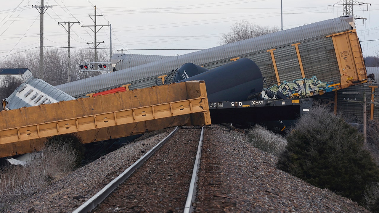 Another train derails in springfield no hazardous materials spilled ohio epa