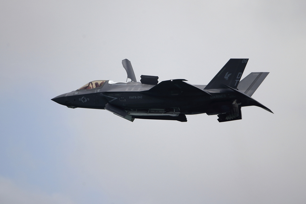 Officials find debris field in search for a missing f 35 fighter jet