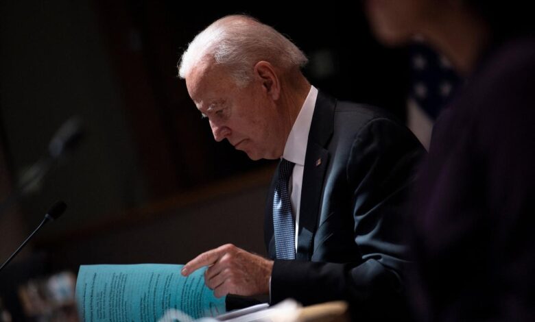 Trump calls out dojs alleged white glove treatment of biden over classified documents