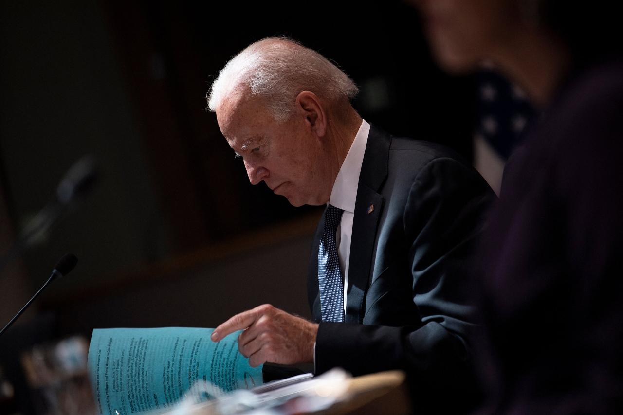 Trump calls out dojs alleged white glove treatment of biden over classified documents