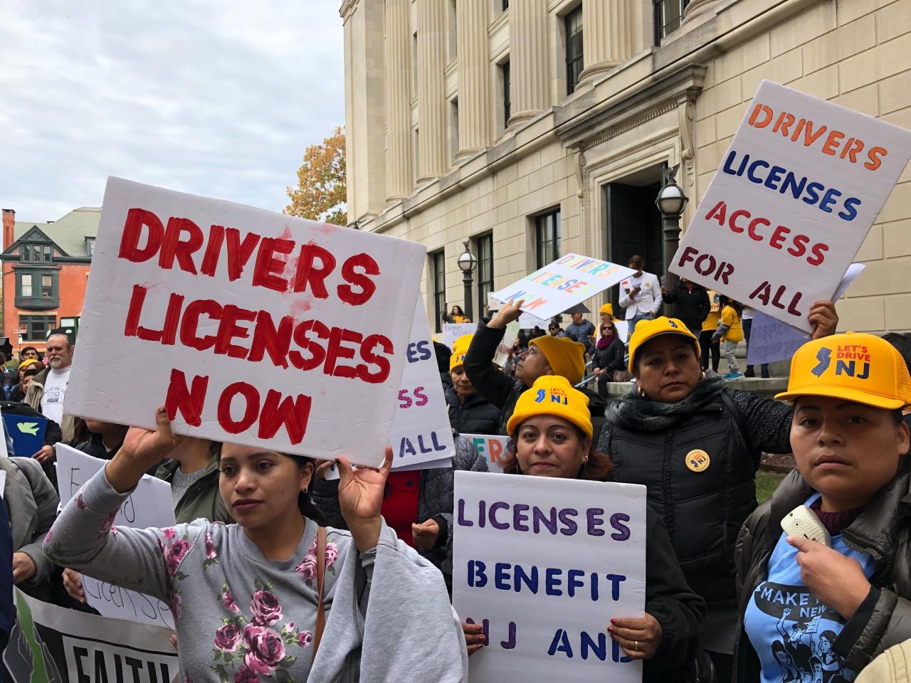 Republicans introduce bill to pull funds from states that give drivers licenses to illegal immigrants