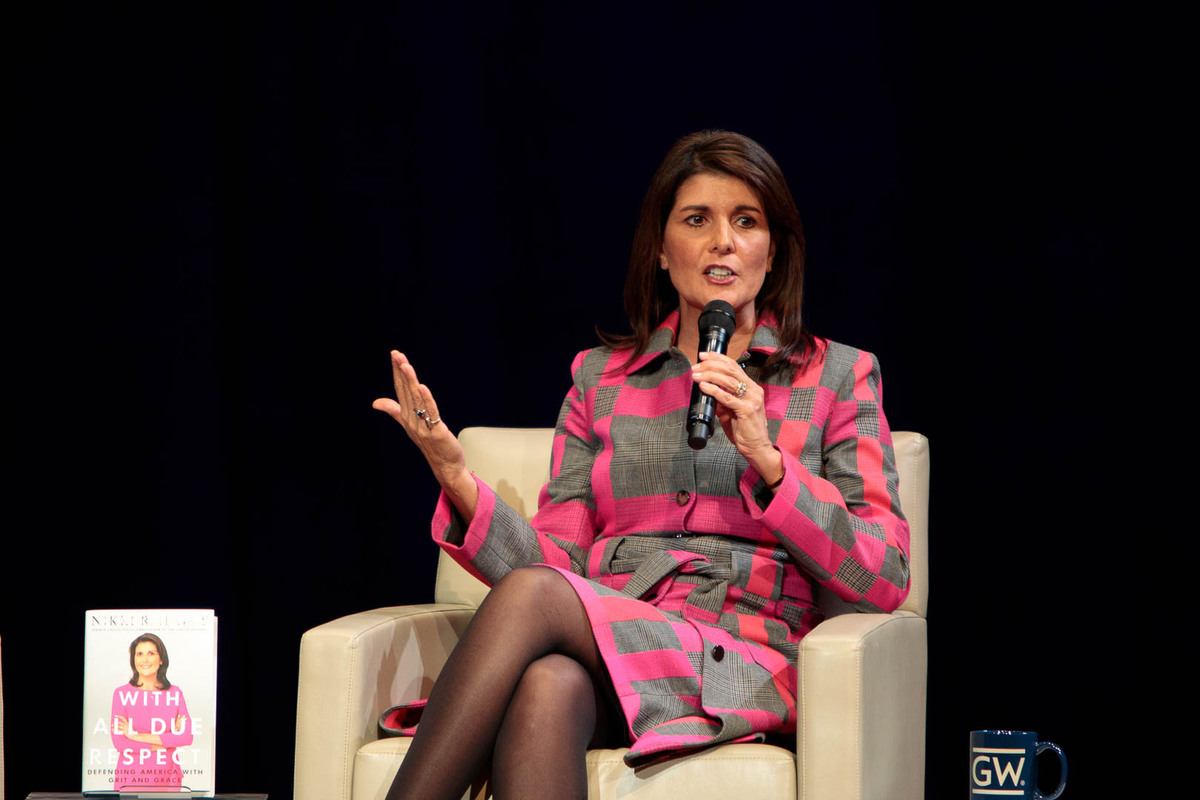 Nikki haley talks trump ukraine polls at campaign stop in new hampshire