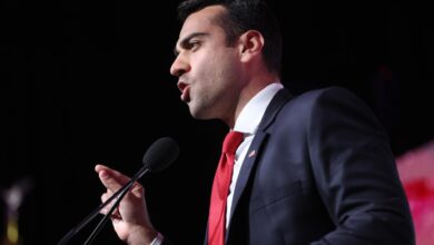 Arizonas abe hamadeh beats blake masters in gop primary