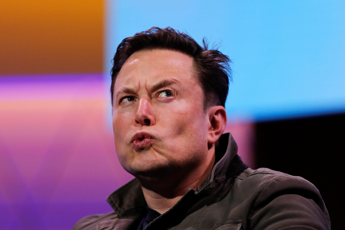 Majority vote yes for elon musk to step down as head of twitter