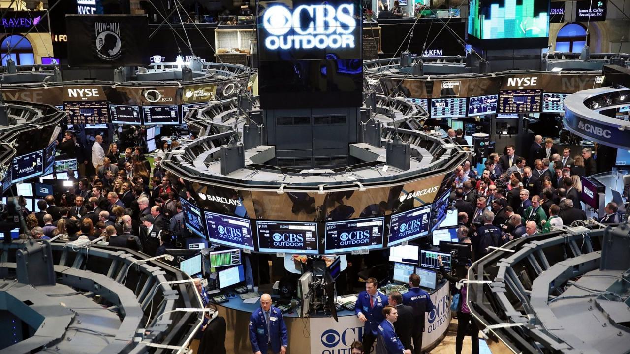 Stocks soar as nyse trading floor reopens from coronavirus shutdown