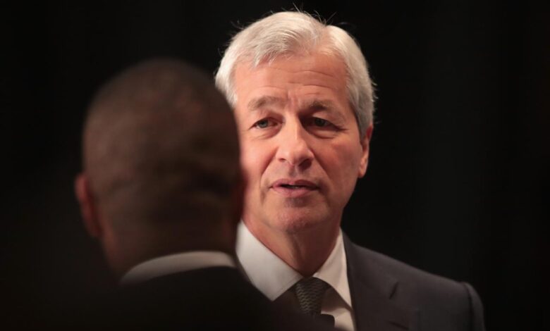 Americans are making huge mistake to believe certain booming economy narratives jamie dimon