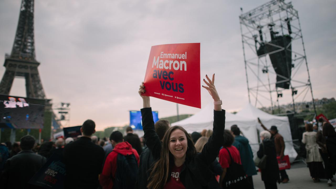 Frances high stakes election begins with high turnout