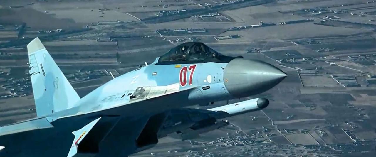 Russian fighter jet fires flares at us drone over syria