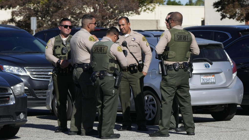 Wounded hero la county sheriffs deputy identified was librarian before joining police force