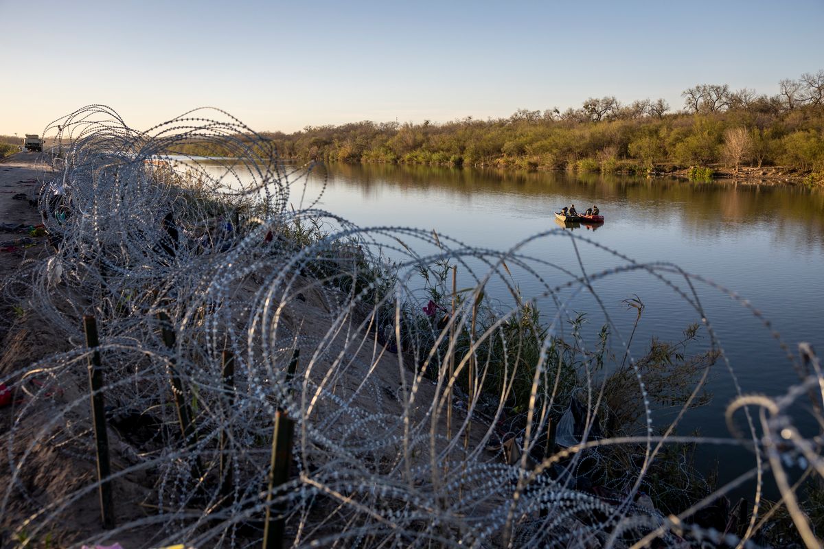 Judge blocks biden administration from damaging razor wire along us mexico border