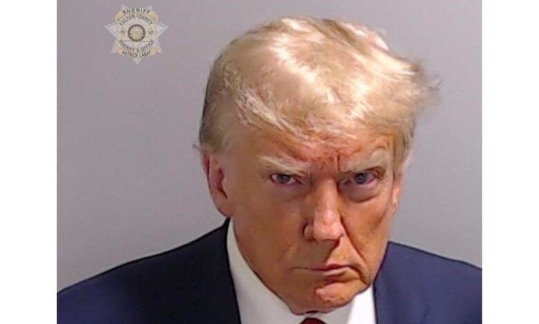 After booking mugshot trump top choice for most republican voters poll