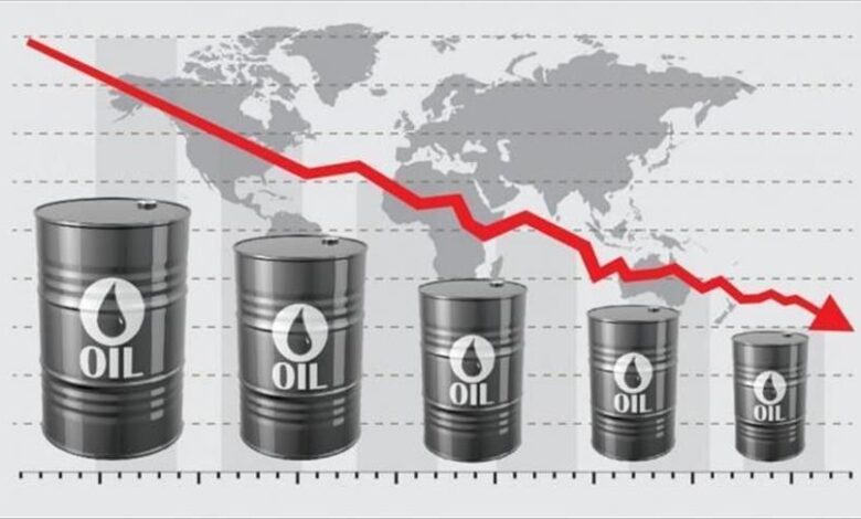 Oil slips for 3rd day as recession fears mount