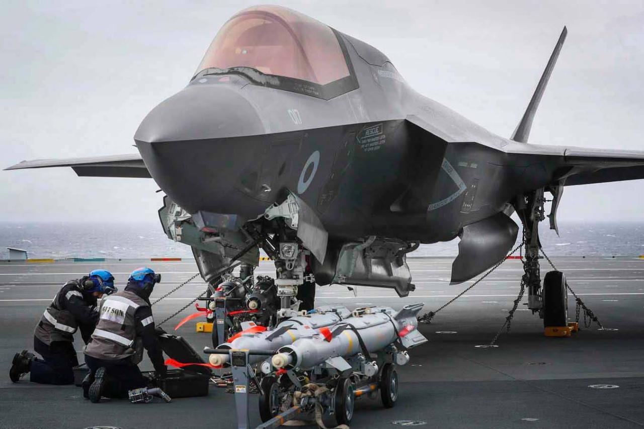 35 bomb lightning laser military guided ii F 35 set for laser boost