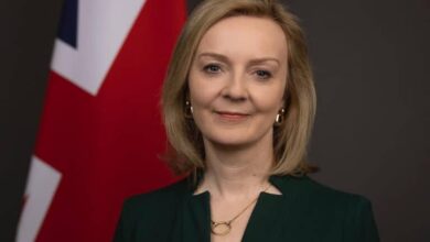 Liz truss officially becomes new uk prime minister