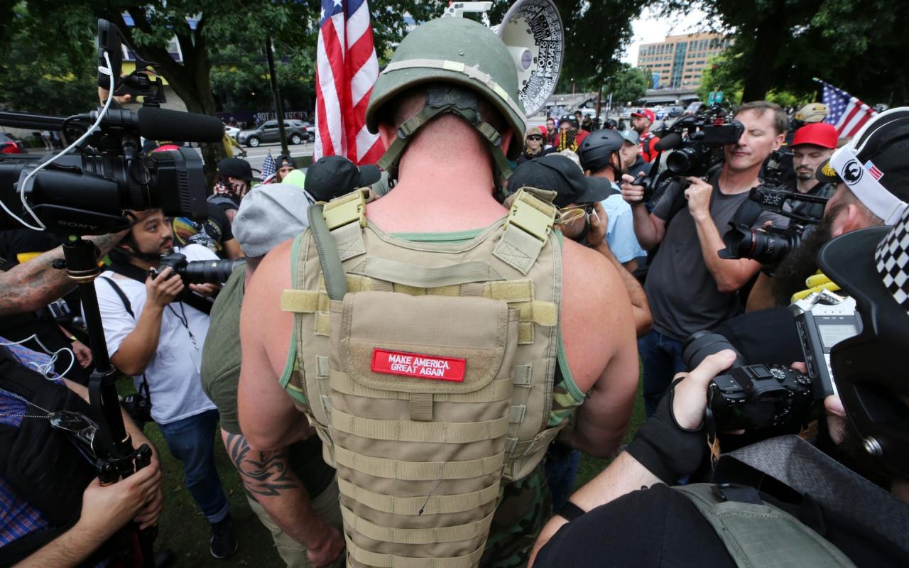 Rep dan crenshaw rips antifa demonstrators blasts portland protests as sad showing