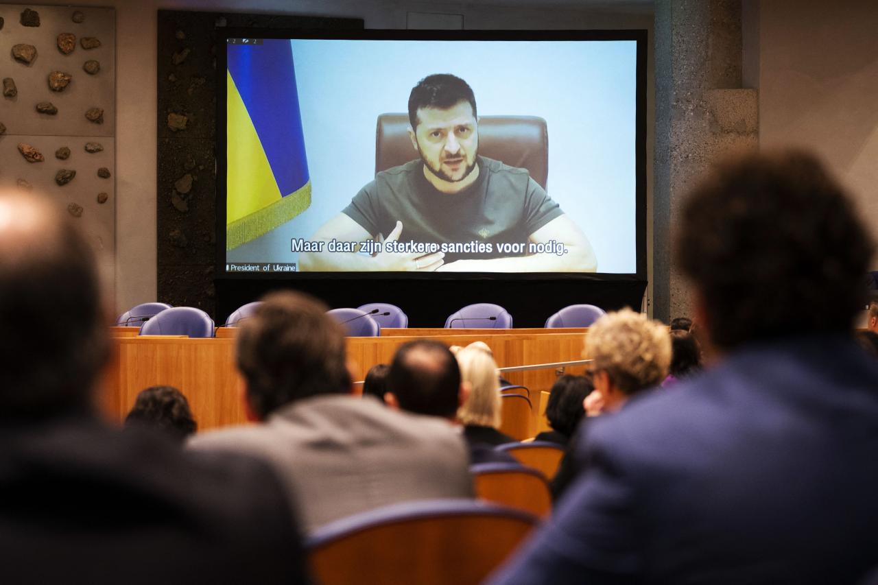 Ukraine accuses russia of executing civilians moscow denies claim