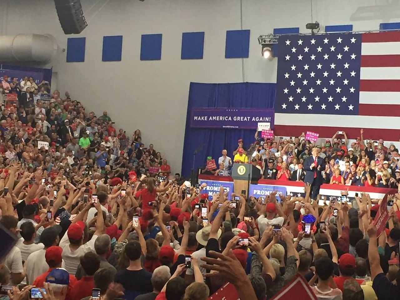 At ohio rally trump issues dire warning about inflation and jobs under biden