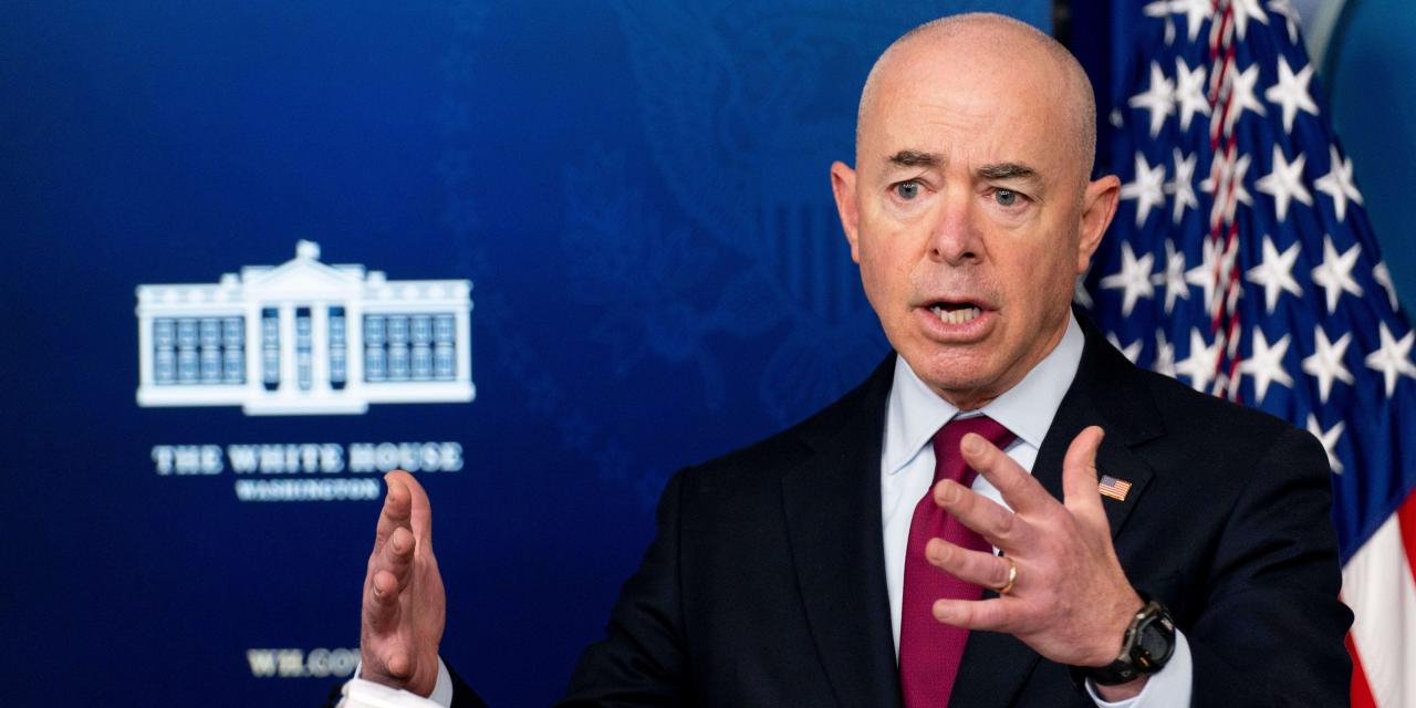 Homeland security secretary alejandro mayorkas says he has no plans to resign amid border crisis