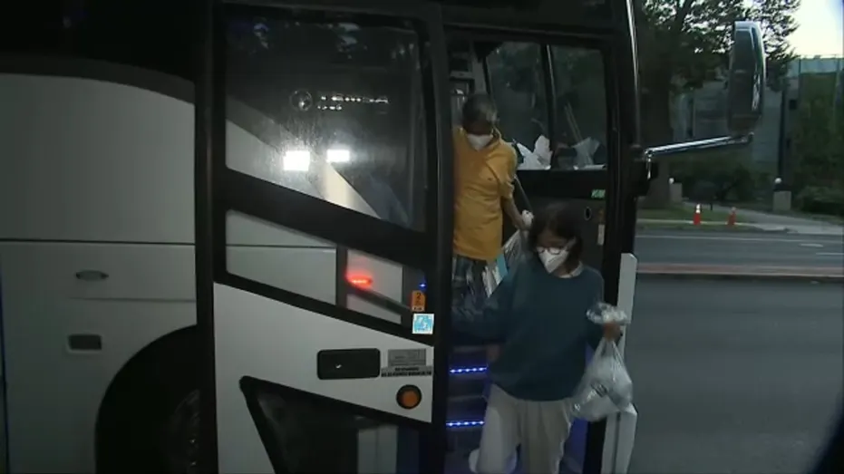 Buses of illegal immigrants dropped off near vp kamala harriss residence in washington