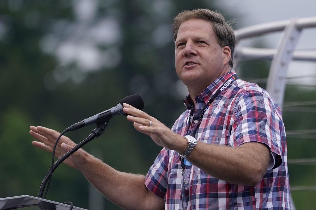 Republican pac that backs sununu targets new hampshire republicans