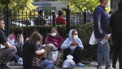 More illegal immigrants arrive near vp harriss dc residence 3 more buses sent to nyc